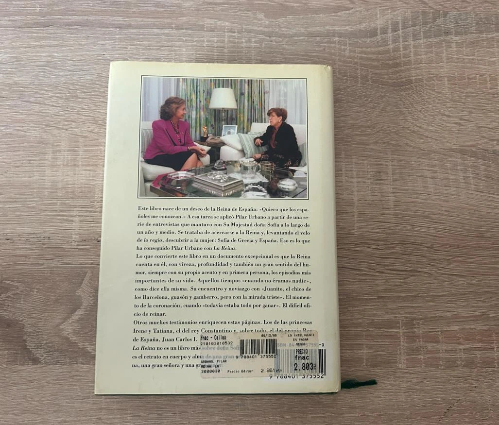 Livro A Rainha - Pilar Urbano (Célula Rigida, 1996) Plaza & Janés – photo 2